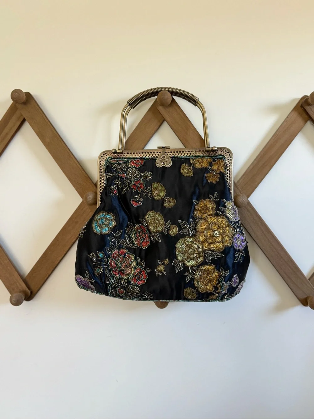 Vintage Black Floral Embroidered Frame Handbag